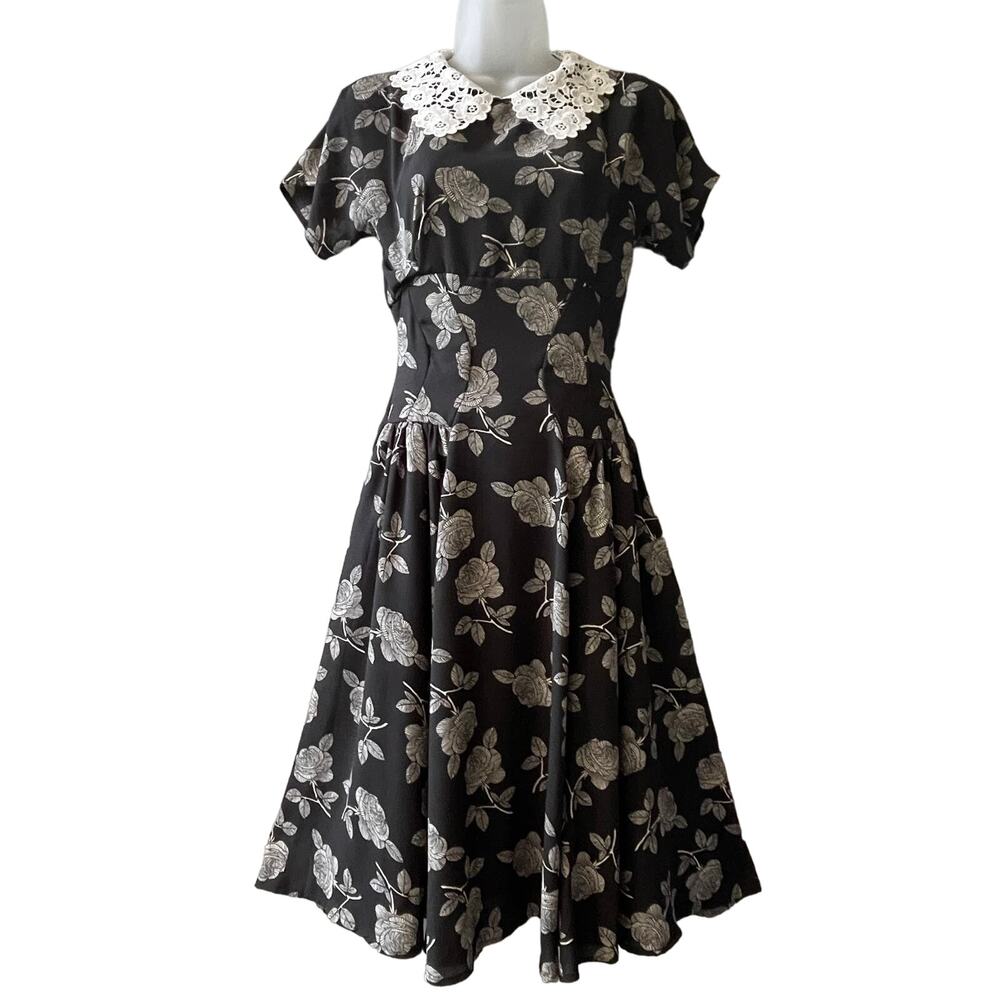 Unique Vintage Retro 40s 50s Style Floral Dress with Lace Collar Size XS